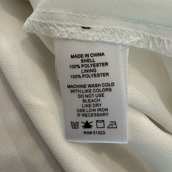 CeCe Clip Dot Ruffle Mock Neck Crepe Top in New Ivory Size M NWT - Picture 7 of 12